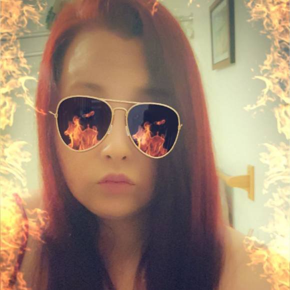 Meet your Posher, Michelle - Picture 1 of 1